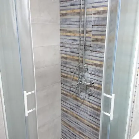 Anis 아파트 즐라티보